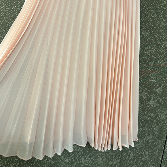 🔥🔥🔥Topshop Pleated Dress Size 4 - Picture 4 of 10